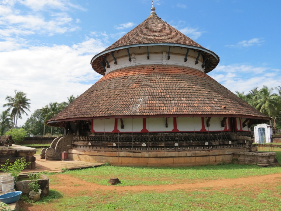 FINDING DRAVIDA IN KERALA: TRACING THE PLOT IN KERALA’S TEMPLE ARCHITECTURE